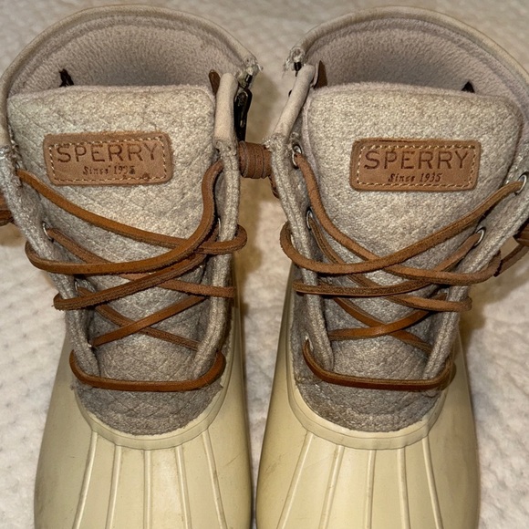 🥾 Sperry Saltwater Duck Boots – Off-White & Light Gray Wool, Size 6 - Picture 11 of 13